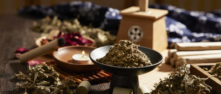 推進(jìn)大數(shù)據(jù)與中醫(yī)藥融合，促進(jìn)中醫(yī)藥傳承創(chuàng)新發(fā)展